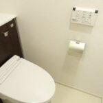 温水洗浄便座付きのトイレ☆