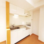 キッチンは収納もたっぷりです☆(キッチン)