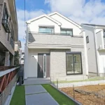 【新築戸建】仲介手数料無料♪上北台駅から徒歩5分の好立地!!!2部屋をつなぐワイドバルコニー☆パントリー付きの4LDKのお家です☆