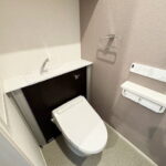 トイレ※同仕様の別物件画像になります。