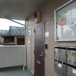 玄関(外) 玄関(外)