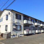 上北台駅から徒歩6分☆インターネット無料!!防犯や外出時に安心・便利な防犯カメラ、雨戸シャッター、宅配ボックス等の設備充実!!角住戸の1LDKのお部屋です♪