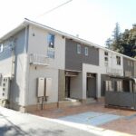 上北台駅から徒歩15分☆アイランドキッチンで家事動線◎!!LDK12.1帖・洋室6.6帖・浴室1坪！広々とした角住戸！人気の1LDKのお部屋です♪