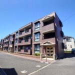 玉川上水駅から徒歩15分♪インターネット無料♪カラー畳のオシャレな和室のある2LDKのお部屋です!!!