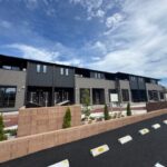 インターネット無料！！ペット相談☆防犯カメラ・複層ガラスでセキュリティー◎ 2階の2LDKのお部屋です♪