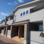 上北台駅から徒歩21分★アイランドキッチン☆室内物干し☆エアコン2台☆WIC付きの2LDKのお部屋です♪