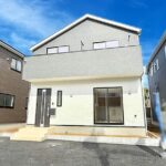 【新築戸建】仲介手数料無料♪南側道路で陽当り良好!!!駐車場並列3台可!!!EV電源装備の4SLDKのお部屋です★