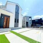 【新築戸建】仲介手数料無料♪全室南向き☆WICあり☆大型商業施設も近く生活利便良し！駐車場並列2台可の4LDKのお家です!!!