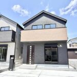 【新築戸建】仲介手数料無料♪南側の駐車場は並列2台可!!!大型商業施設が近い3LDKのお家です☆